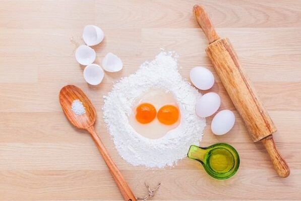 Préparer un plat pour un régime aux œufs qui élimine l'excès de poids