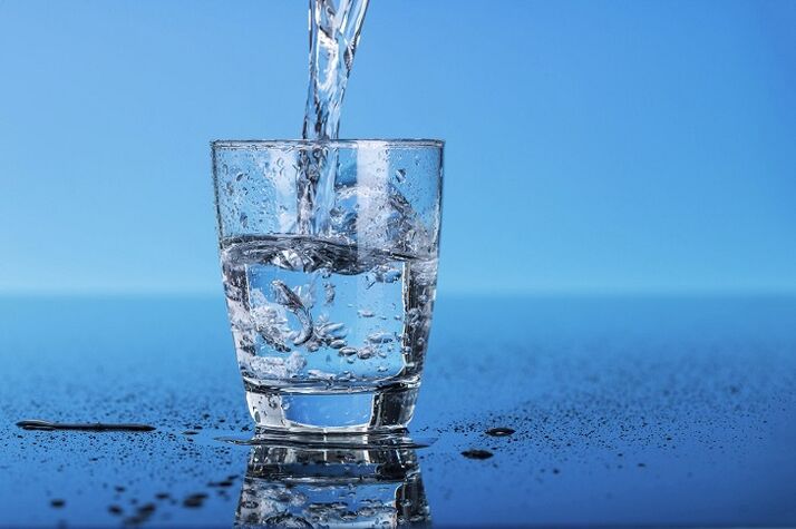 Boire beaucoup d'eau pour perdre du poids rapidement
